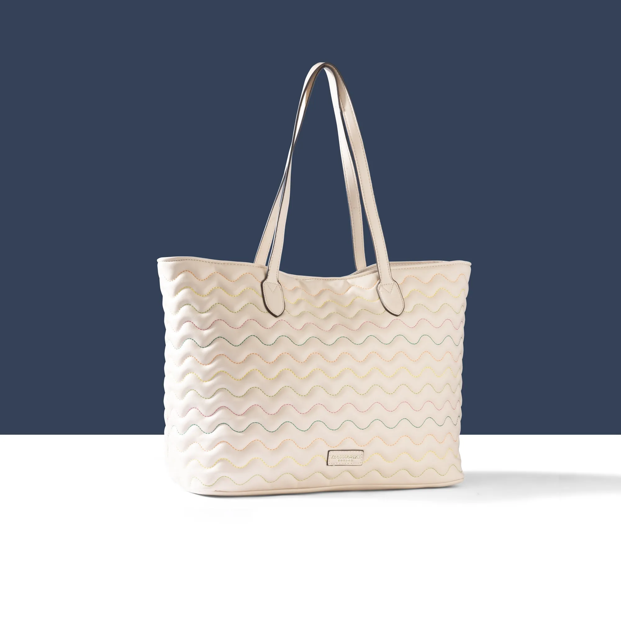 Accessorize London Women's Cream Wiggle Stitch Tote Bag