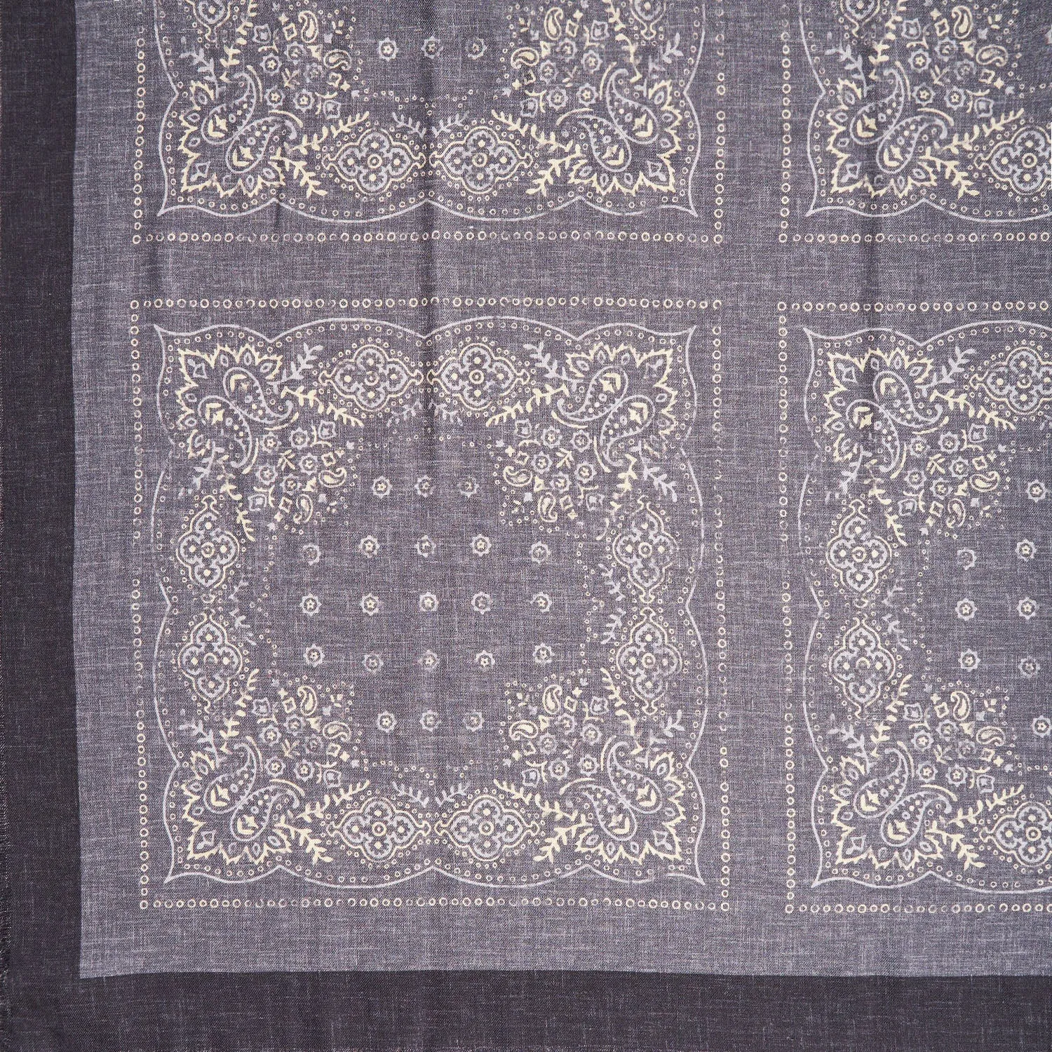 GREY WOOL AND SILK STOLE 135