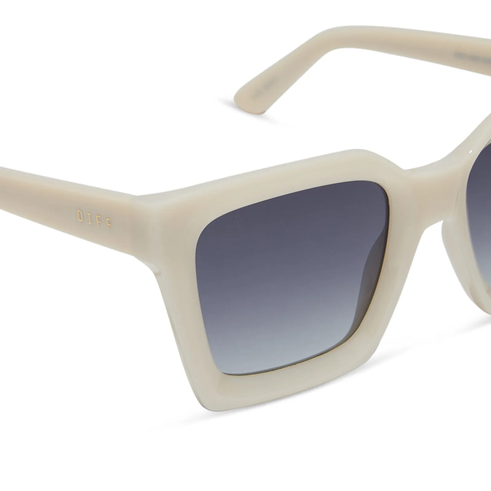 MADI NELSON - THE NAVY   MERINGUE   GREY GRADIENT   POLARIZED SUNGLASSES