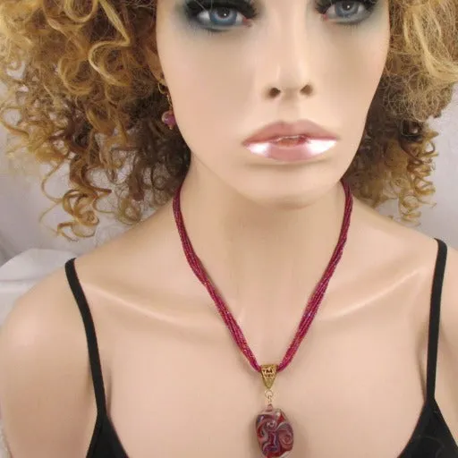 Maroon Designer Handmade Pendant Necklace Jewelry Set