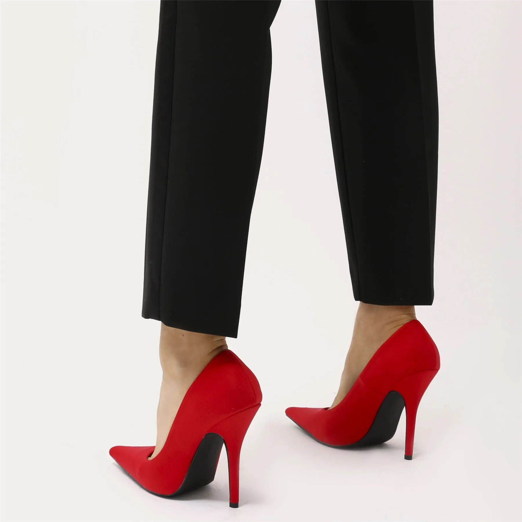 Tease Sharp Pointed Toe Court Heels in Red